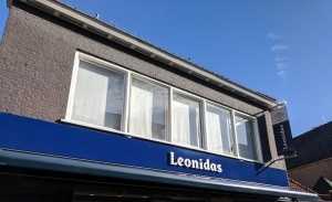 Gevelreclame Leonidas